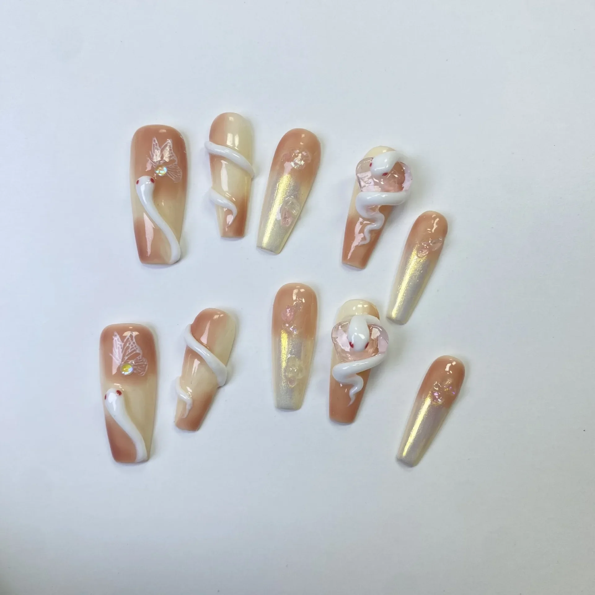 2025 Year Of Snake Gold Gradient Luxury Press On Nails Handmade Cute Spirit Snake Twisted Butterfly Fake Nail Patches