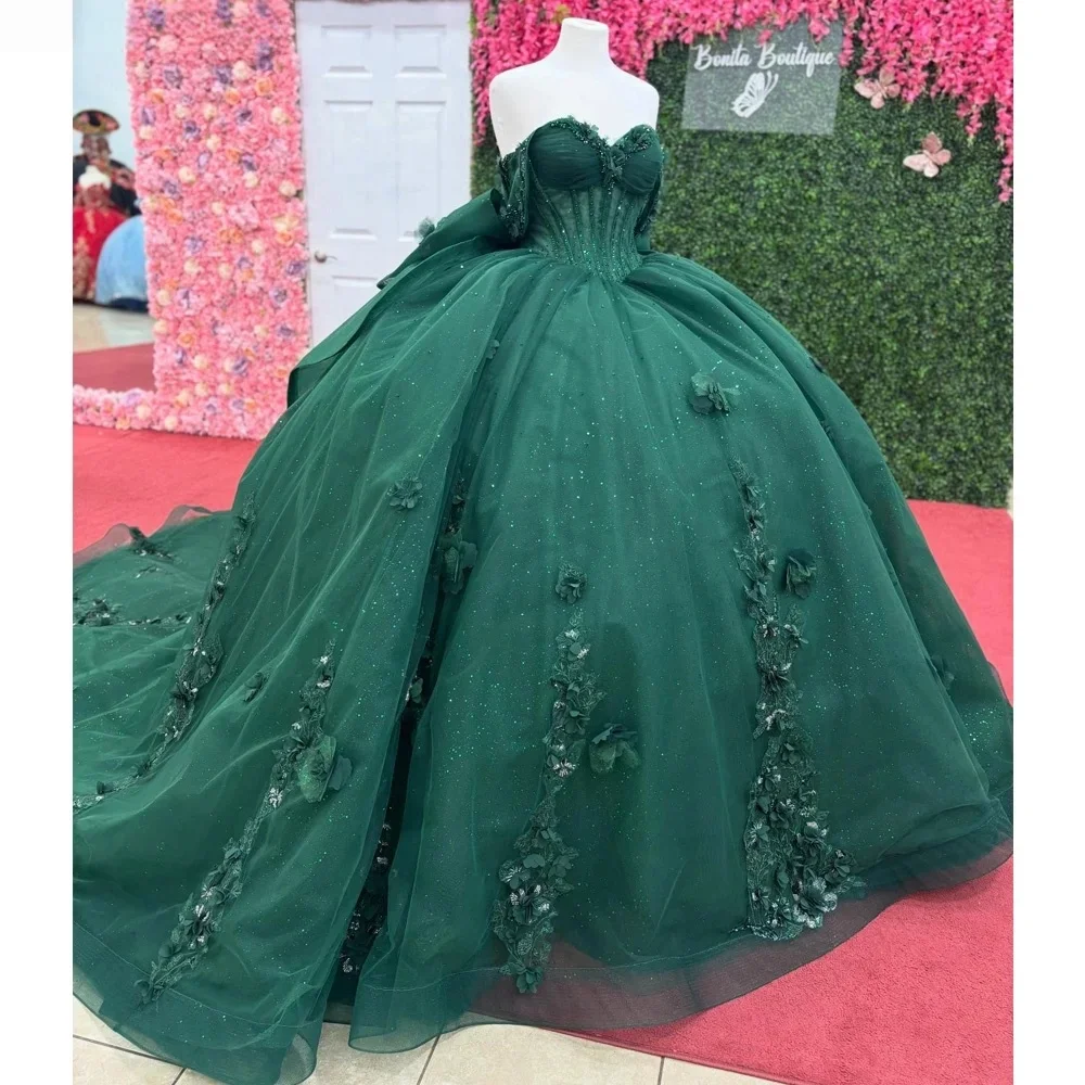 

Зеленые платья для Quinceanera в стиле Charro, бальные платья с открытыми плечами, расшитые бисером и цветочными узорами, мексиканские платья для Sweet 16, 15 Anos, на заказ