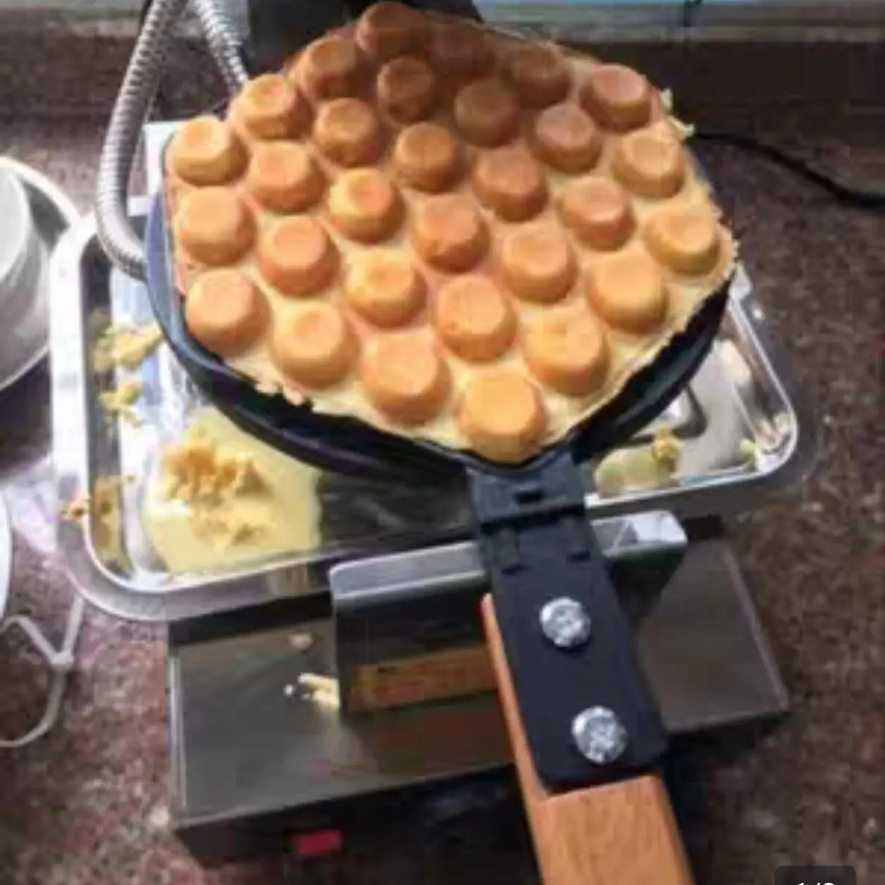 

Коммерческая электрическая машина для изготовления яичных пузырьков, вафель для яичного торта, QQ, машина для яичного торта, духовка Discus, вафельница