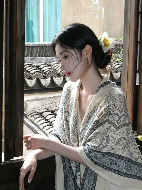 Trendy Ethnic Style Cotton Linen Shoulder Shawl for Women Summer Travel Photography Air Conditioned Room Outdoor Fashion