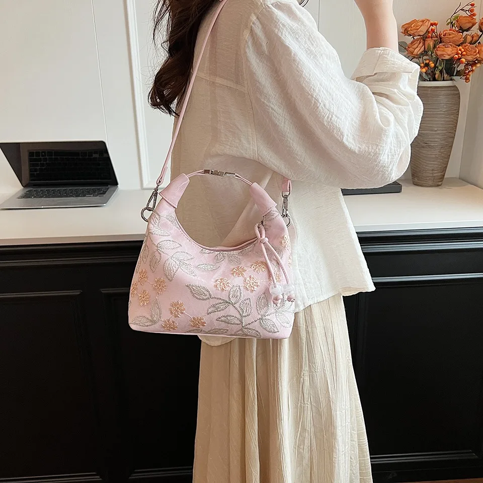 Elegant Handbag Small Party Bag Luxury Designer Women Evening Clutch Chinese Style Flower Embroidery Shoulder Tote Bag