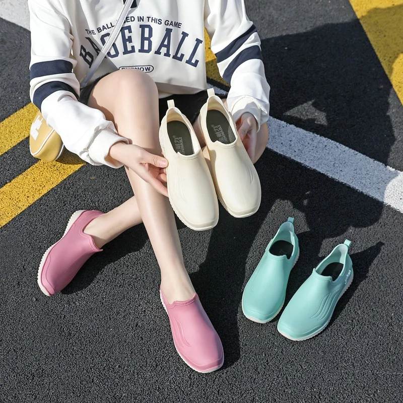 

Fashionable Low-Top Women's Rain Boots Slip-Resistant Waterproof Kitchen Work Shoes Wear-Resistant Summer Flat Mouth Rain Boots