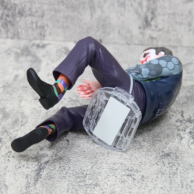 24cm Suicide Squad Joker Supervillain Model Doll Anime Detective Comics Joker Sitting Mafex Figures Gift Car Decoration Toy - view 3