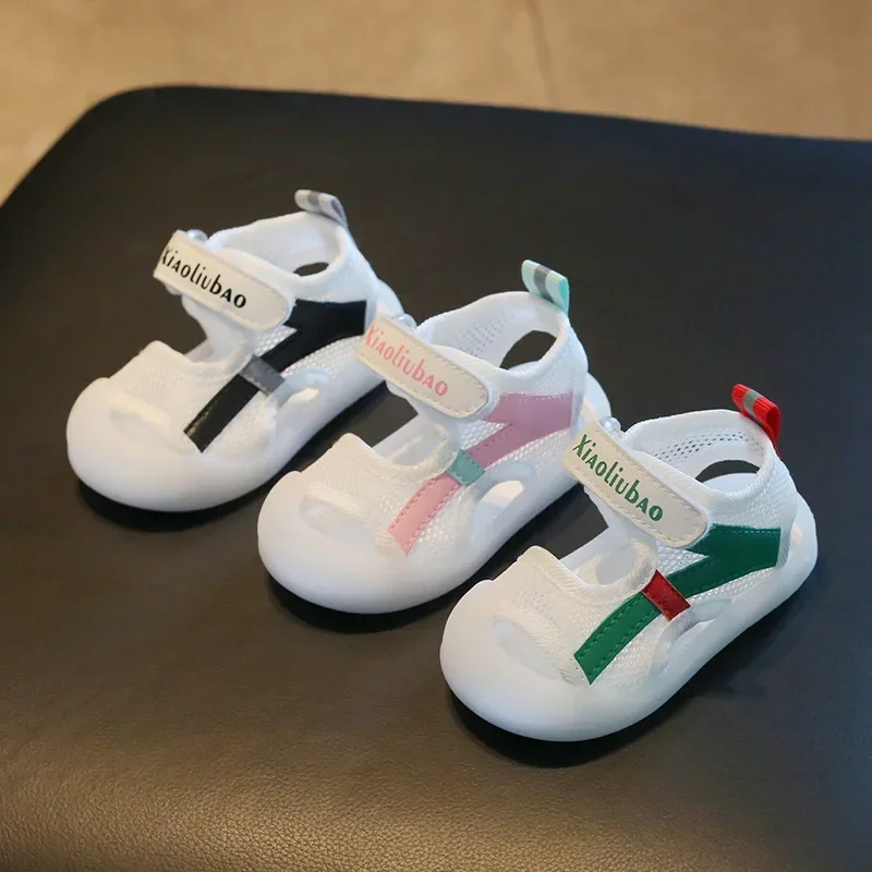 Scarpe per bambini 1-3 anni sandali per bambini traspiranti in rete resistenti alle collisioni e antiscivolo scarpe da passeggio per bambini con