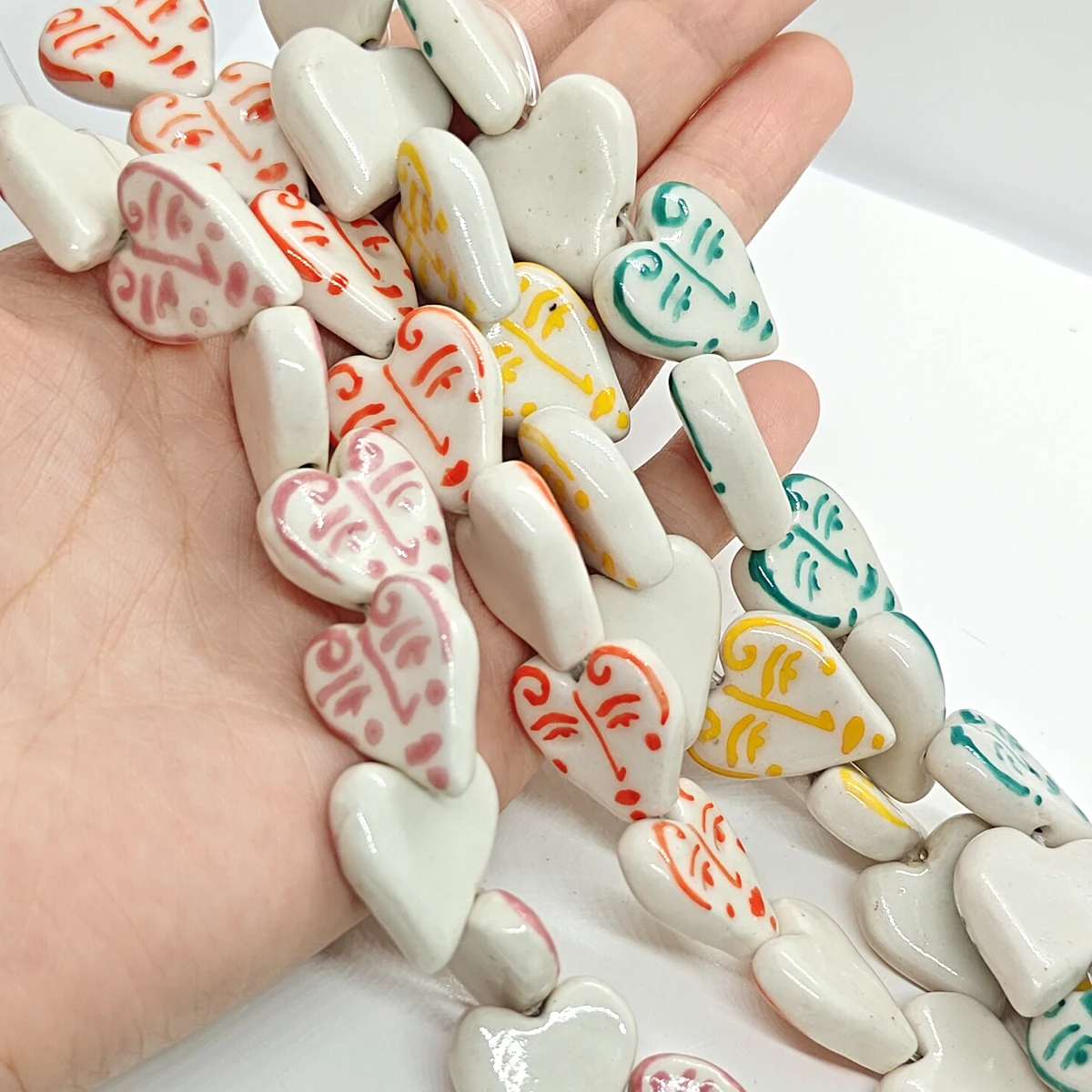 23mm 4/8pcs Diagonal Hole Red Green Heart Face Ceramic Beads Love Pattern Pendant for DIY Jewelry Making Necklace Bracelet
