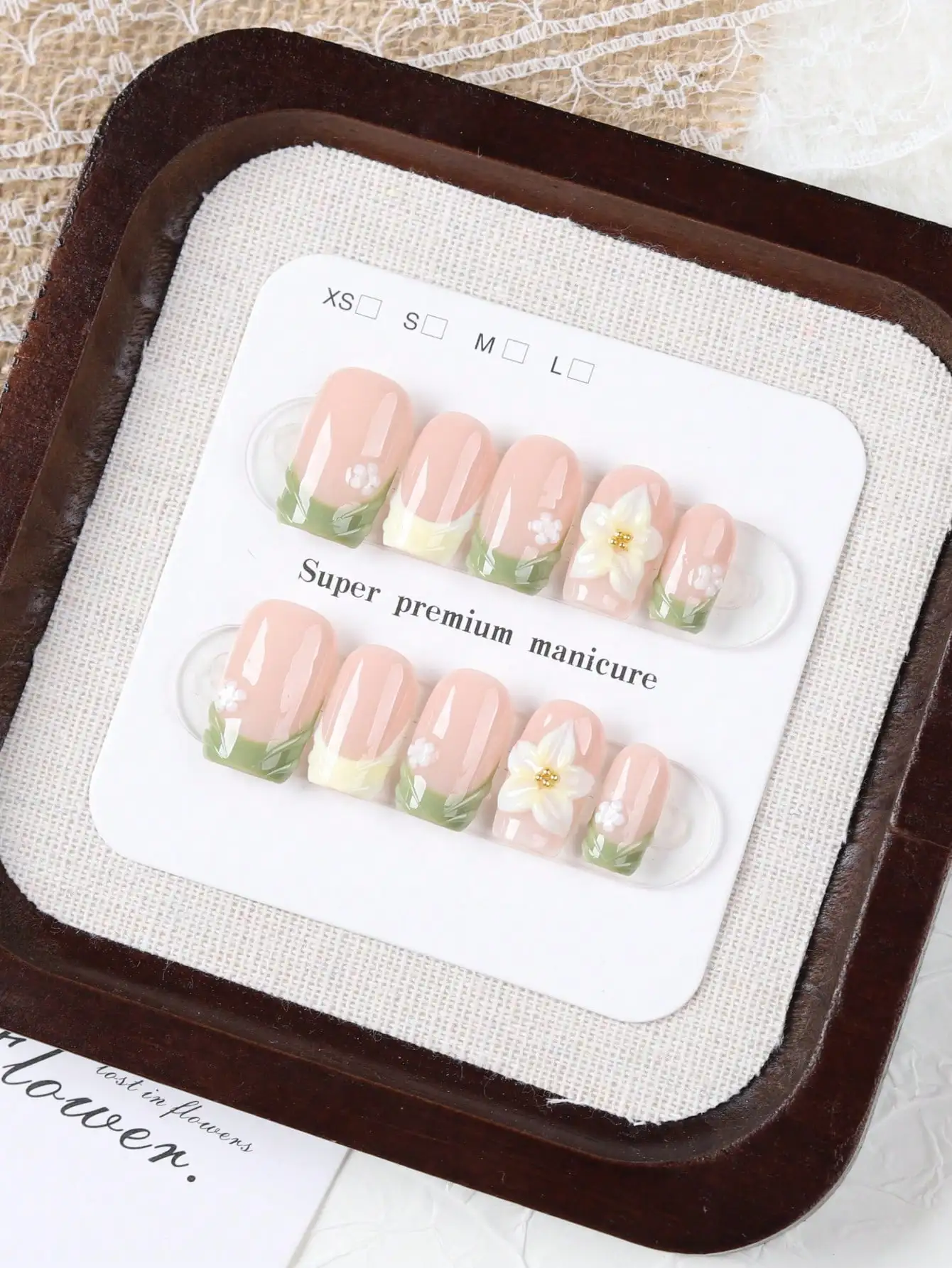 10 Medium-Sized Square Press-On Nails, Fresh Green French-Style Fake Nails with Hand-Carved Three-Dimensional White Flower Decorations; Reusable Full-Cover Fake Nails, Suitable for Daily Use, Dates, Weddings, Holidays, and Are Specifically Designed for Women and Girls' Nail Art