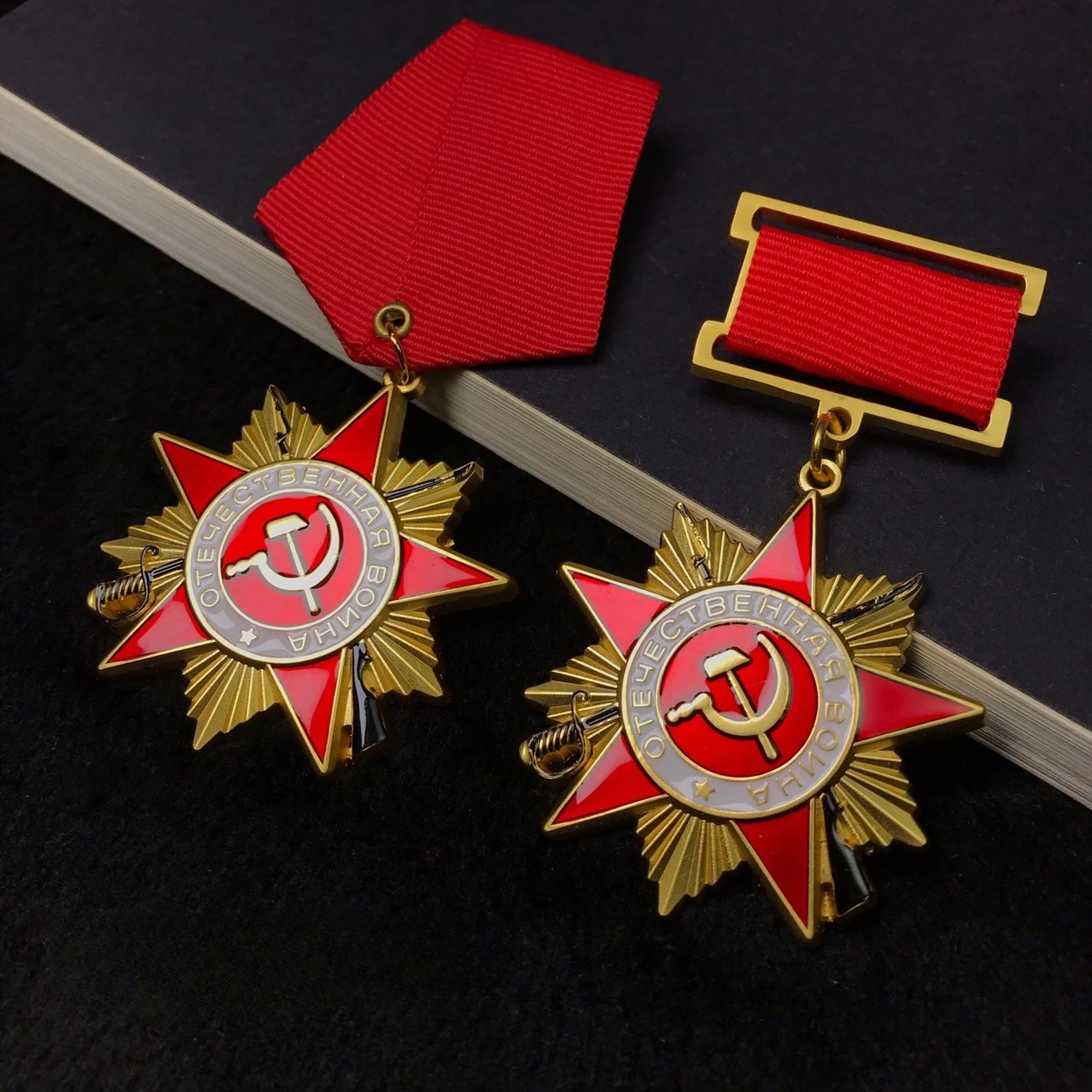 The 1942 Soviet Medal of The Great Patriotic Order Hero Ribbon Badges Pin Under The Banner of Lenin Collection Gifts