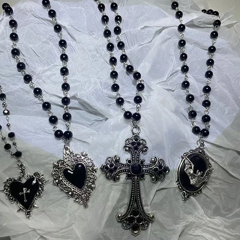 Vintage Gothic Bat Cross Dark Pendant Necklace Y2K Personalized Thorn Love Black Bead Stacked Necklace Suitable Halloween Gifts
