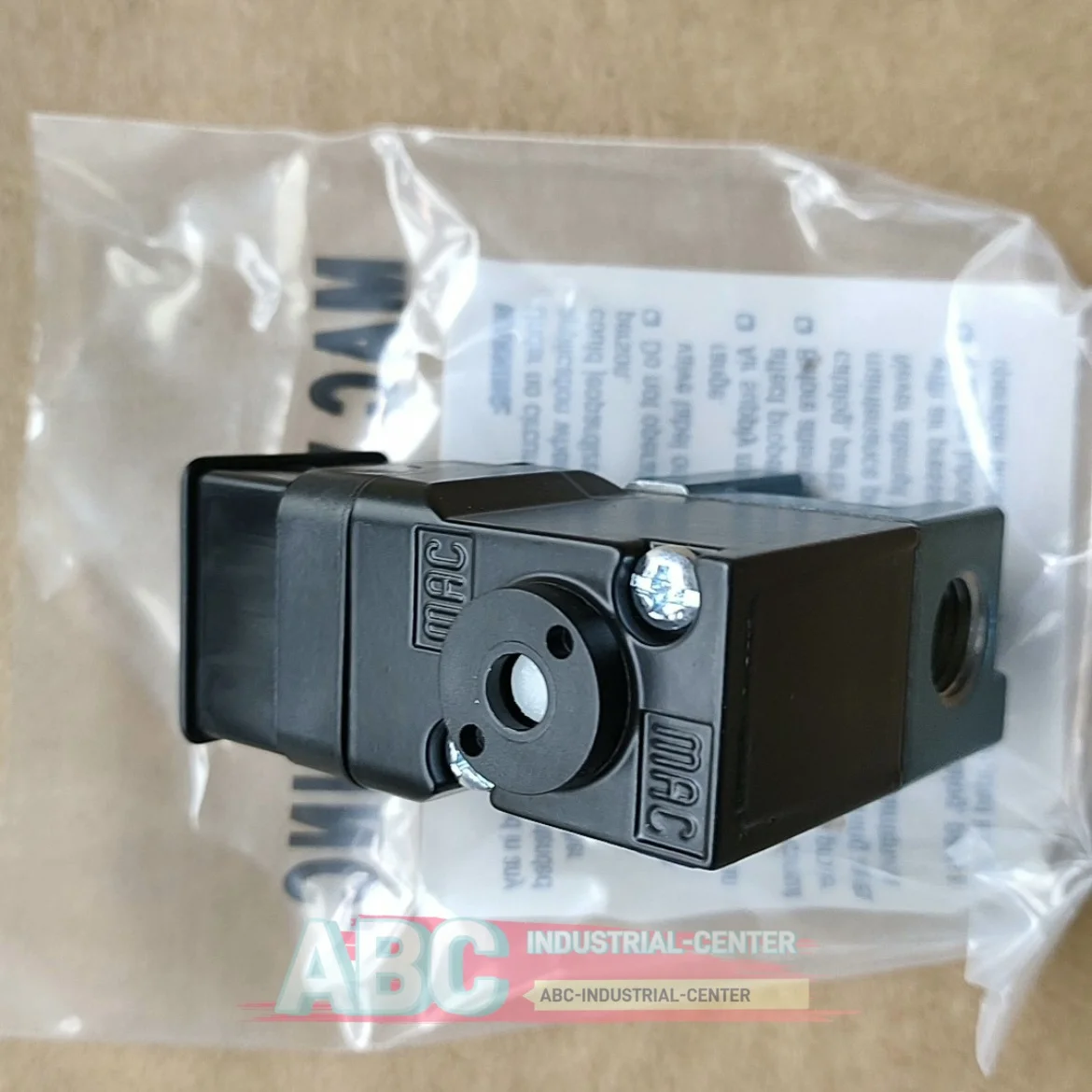 

117B-611JM 130B-111JB new 130B-111JJ solenoid valve in box