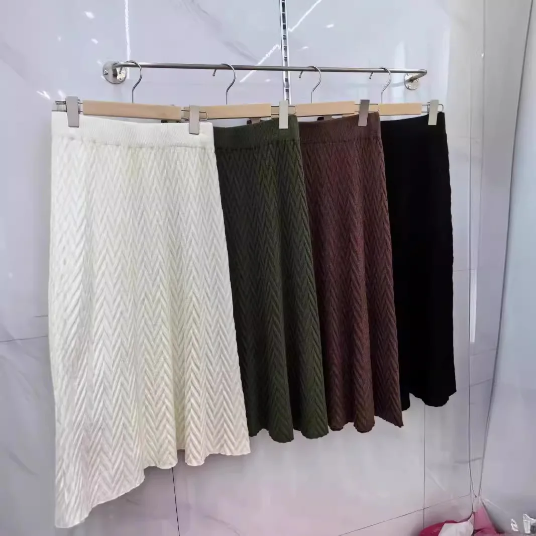 

Knitted half length skirt for women spring mid length 2025 high waisted A-line skirt showing thin umbrella skirt female tops