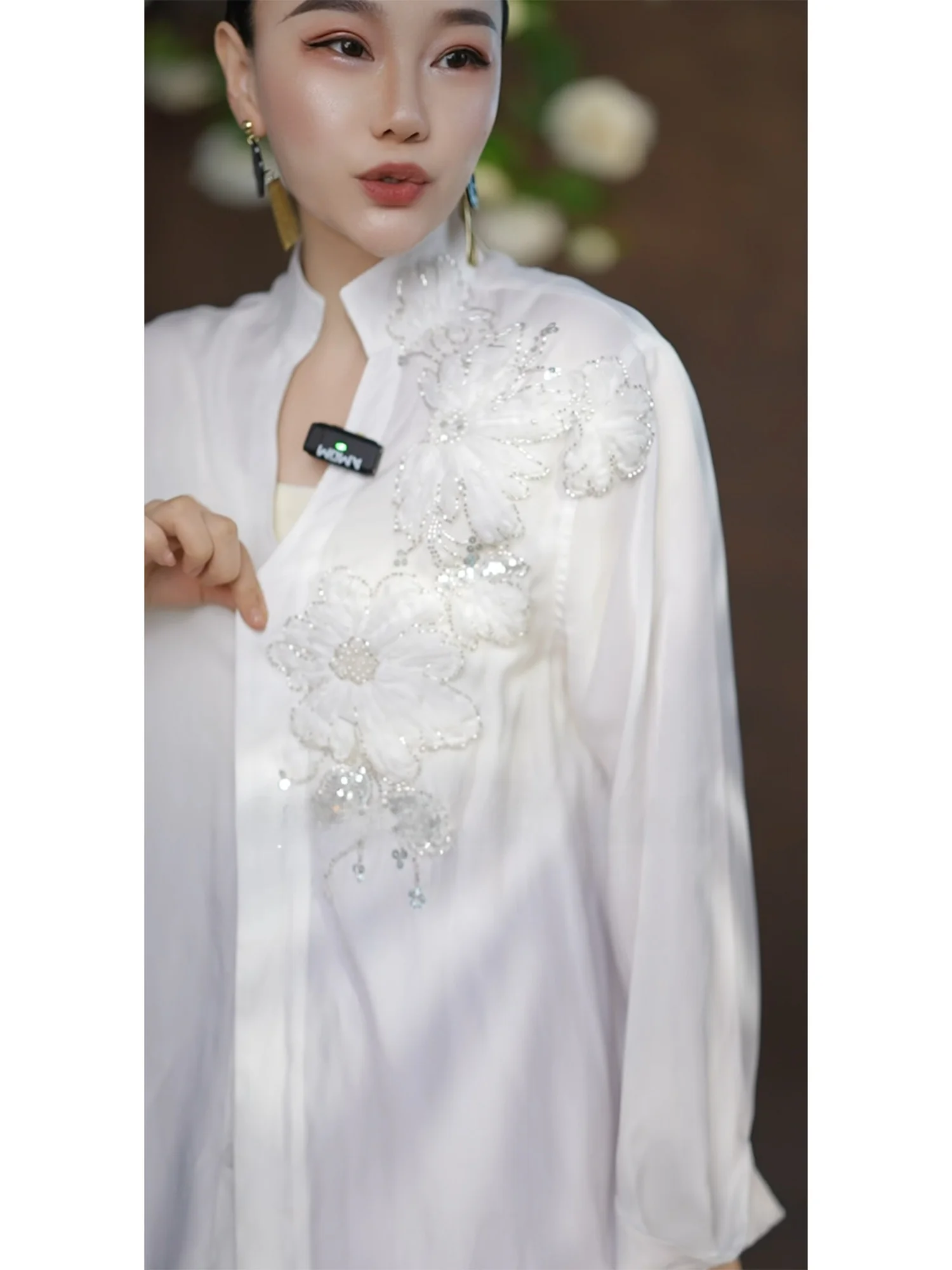 Elegant Fashionable Women's Shirt Cotton Long Sleeve Loose Fit Luxury Style Unique Beautiful Age-Defying Trendy Spring 2026