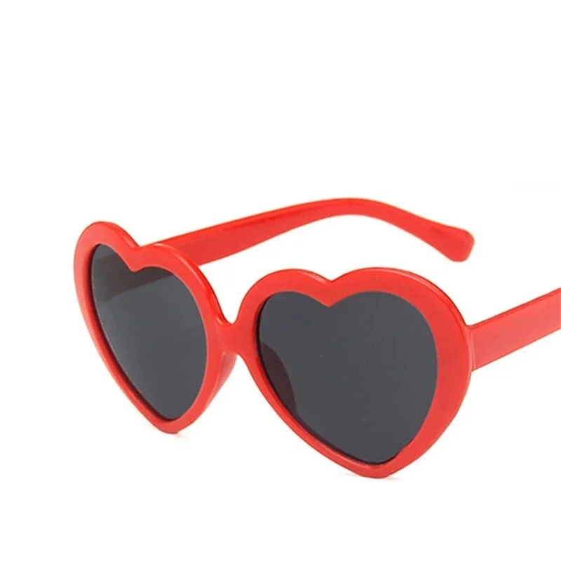 Gafas de sol con forma de corazón para niños y niñas, anteojos de sol infantiles con protección UV400, coloridos, a la moda, de 1 a 4 años
