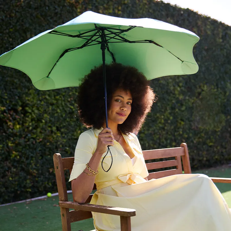 Super sunscreen sunshade umbrella men and women two-fold umbrella wind-resistant semi-automatic umbrella UPF50 +