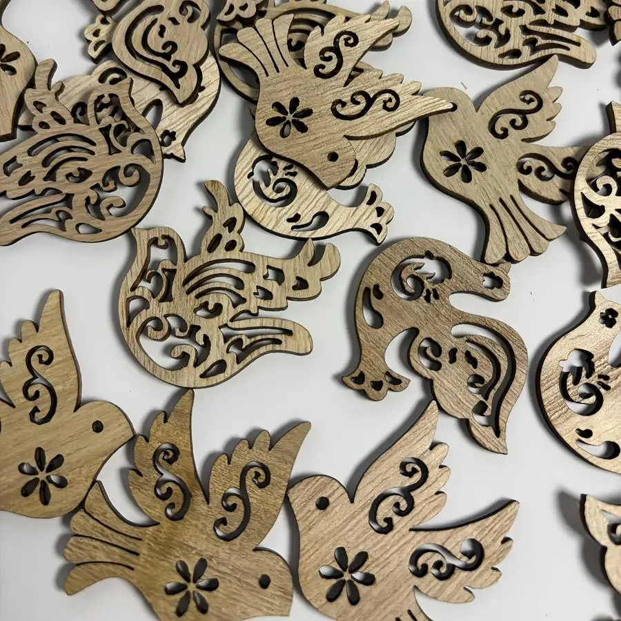 1/5/10/20/50/100pcs Assortment of 25 Pieces, Various Shapes of Wooden Dove Hanging Decorations, Wood Shavings for Home Decor, DI
