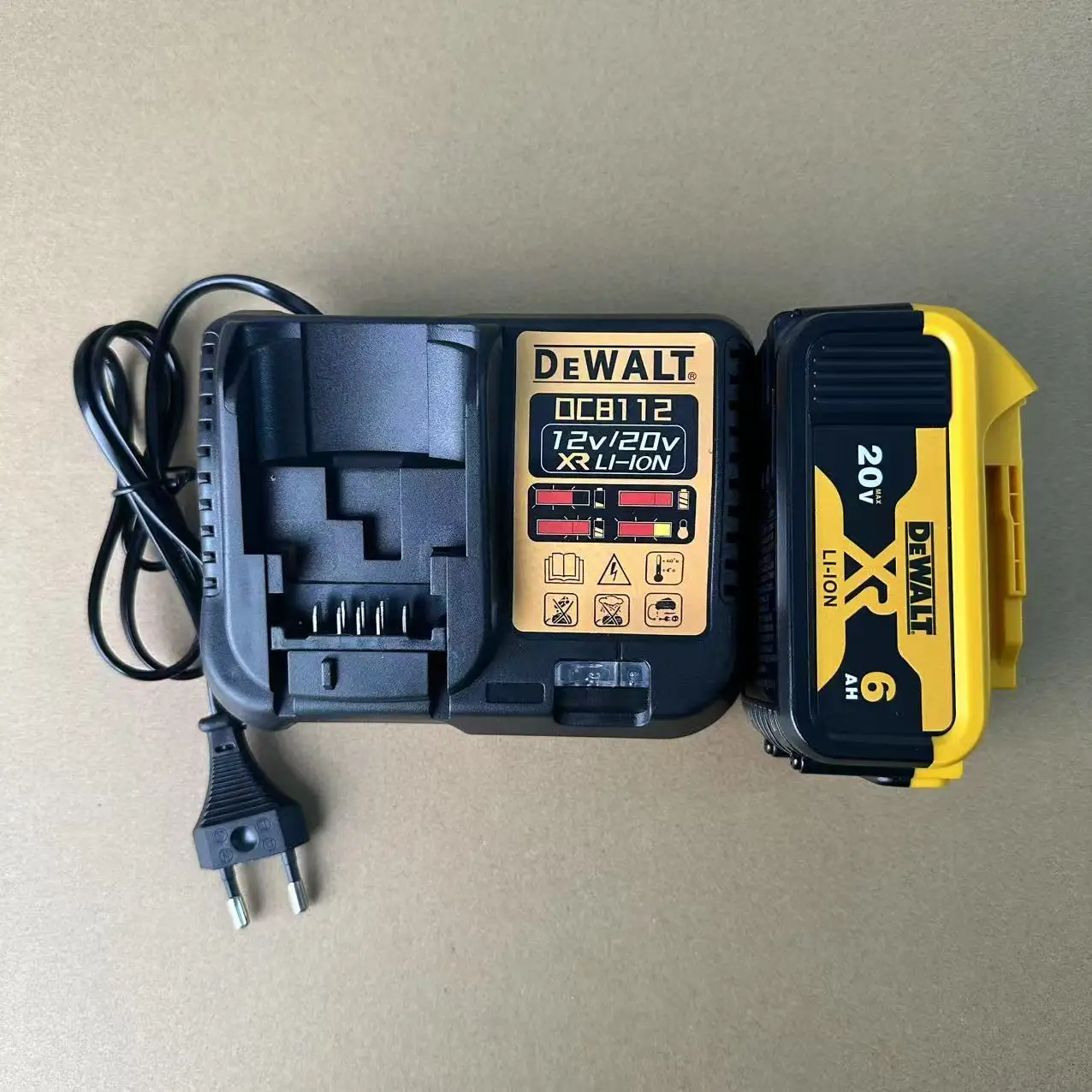 

Прочное 100% официальное оригинальное зарядное устройство DeWei 18 В, подходящее для DCD887 DCD805 DCF860 DCG406 DCF512