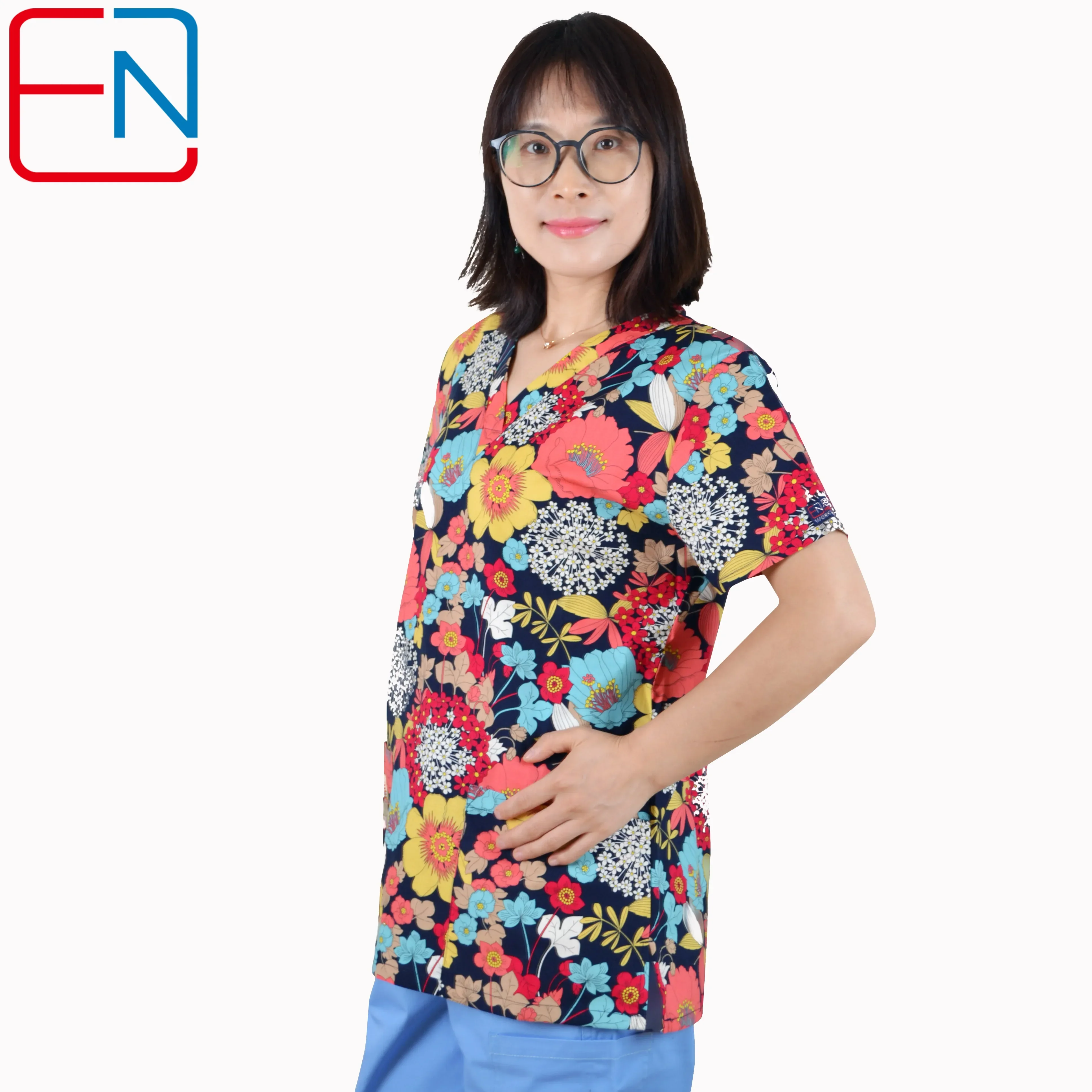 Hennar Print Scrub UniformFor Women In 100% Cotton 4 pockets,XXS-5XL Medical Scrub Tops