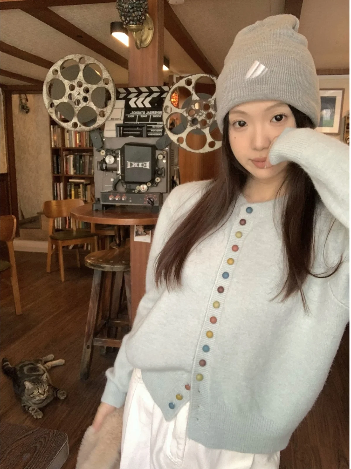   シングルボタンニットセーターコート レディース ロングスリーブ ラウンドネック ルーズフィット 通勤 スタイリッシュ 秋の新作 韓国版