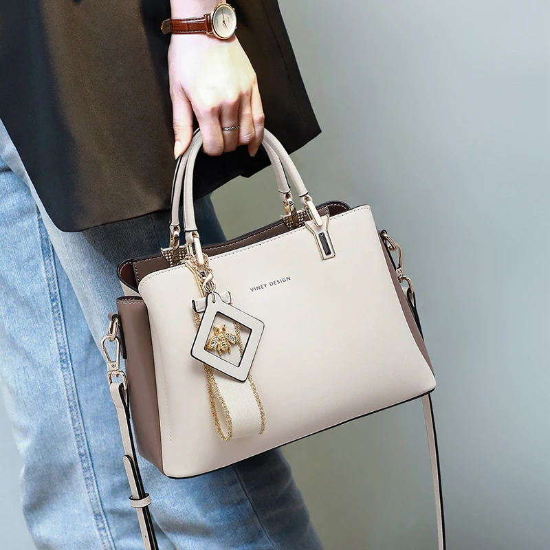 

Women Versatile Genuine Leather Handbag Fashion Lady Valentine Day Gifts Premium Beige Crossbody Bag Female Wholesale Tote Bag