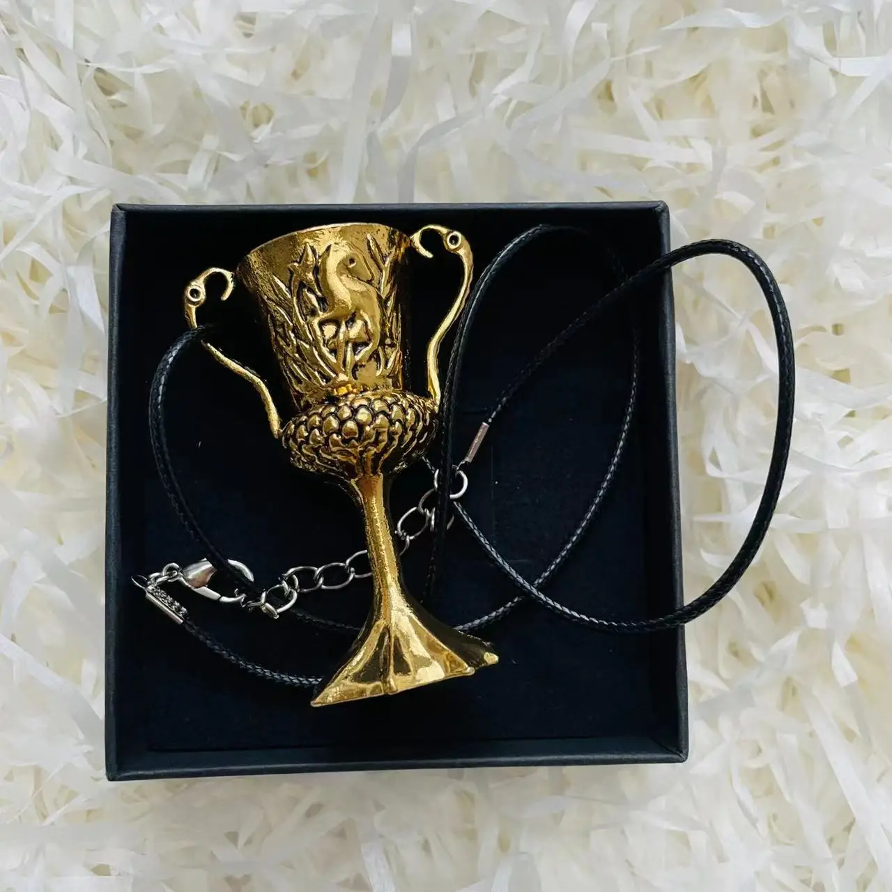 Magic World Cos Prop Golden Cup Pendant Necklace Cup Gift Box or Sack 2PCS Set Easter Halloween Christmas Thanksgiving Gift
