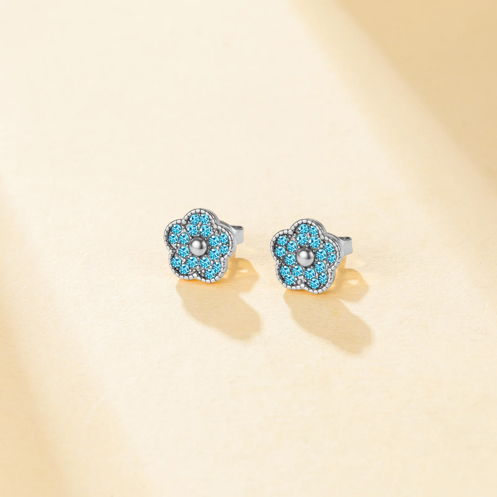 Eueavan 3D-Blumen-Strass-Ohrstecker, Blumen-Ohrringe, Edelstahl-Ohrringe für Damen, Geschenke, Jahrestag, Großhandel – Detail 2