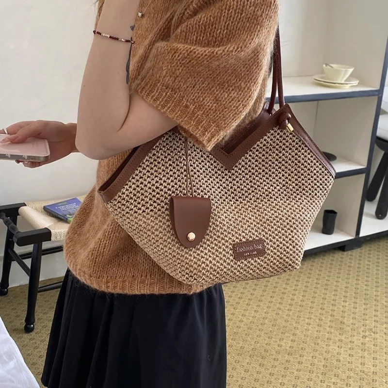 Classic Diaper Bag For Women Elegant Paris Style Leather Purse Unique Commuter Crossbody Handbag With Trendy Letter Logo