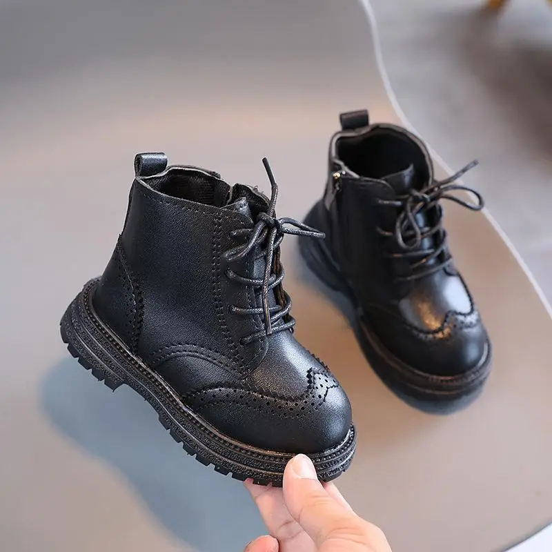 Botas de cuero para niños y niñas, botines impermeables con suela de goma antideslizante, zapatos de moda, primavera y otoño, novedad de 2023