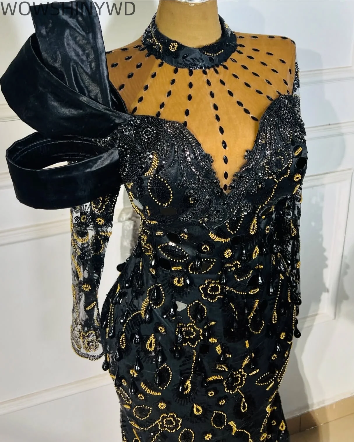 2025年 ブラック マーメイド プロムドレス ビーズ クリスタル スパンコール シアーネック イブニング フォーマル パーティー バースデー ガウン ドレス ZJ223