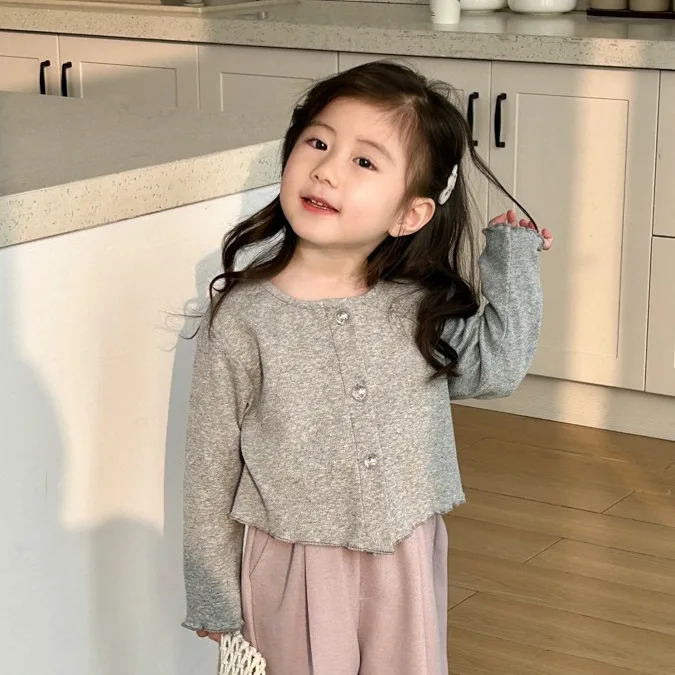 

Simple Versatile Gray Cardigan Small And Medium-Sized Children, Long Sleeved Jacket For Girls, Thin Style, 2024 New Fashionable