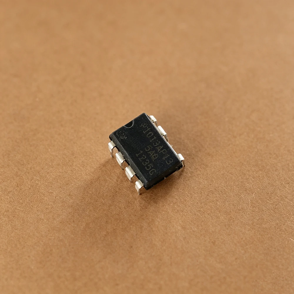10pcs/lot P1013AP13 NCP1013AP13 chip DIP-7 feet 04