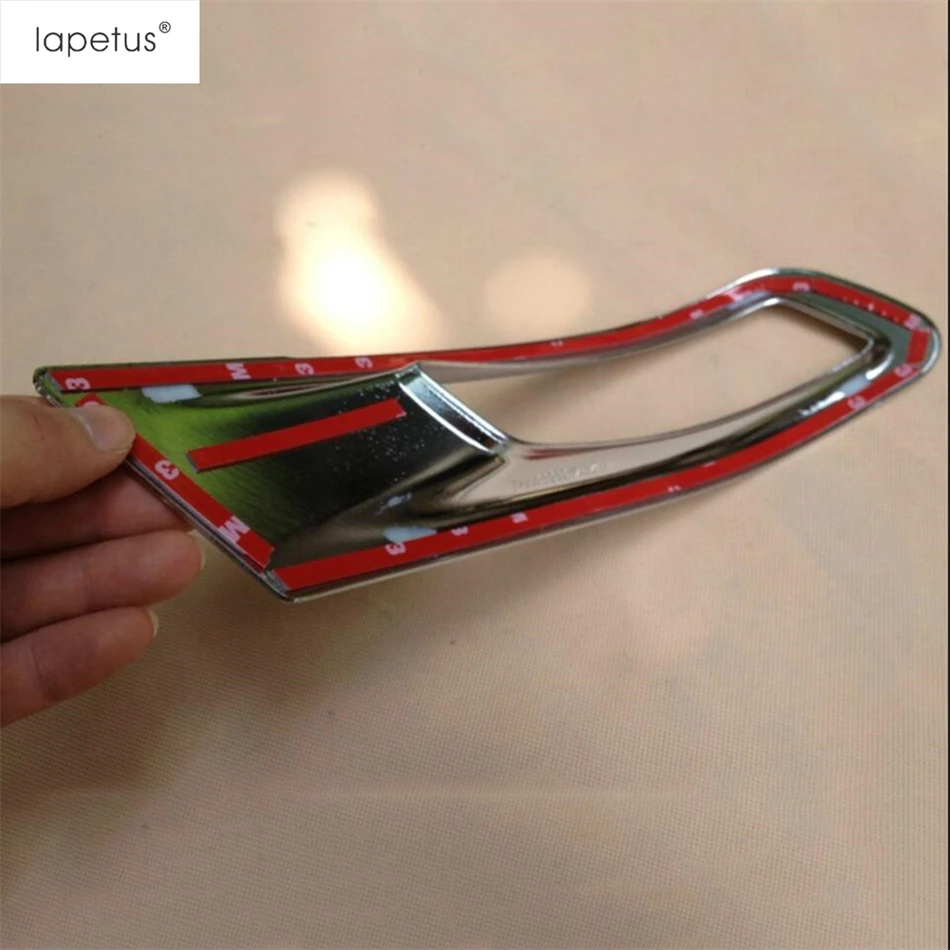 2PCS Rear Tail Fog Lights Lamps Frame Decoration Cover Trim For Toyota Corolla 2014 - 2018 ABS Chrome Accessories Exterior Kit