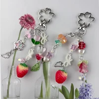 Chaîne de téléphone en perles de fraise, ours mignon Y2K, conte de fées coquet, muguet, porte-clés de sac à main, pendentif, accessoires cadeau 3