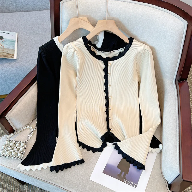 

MissLymi L-4XL Large Size Women Korean Sweet Pullover 2023 Autumn Color Contrast Flare Sleeve Short Sweater Female Knitted Tops