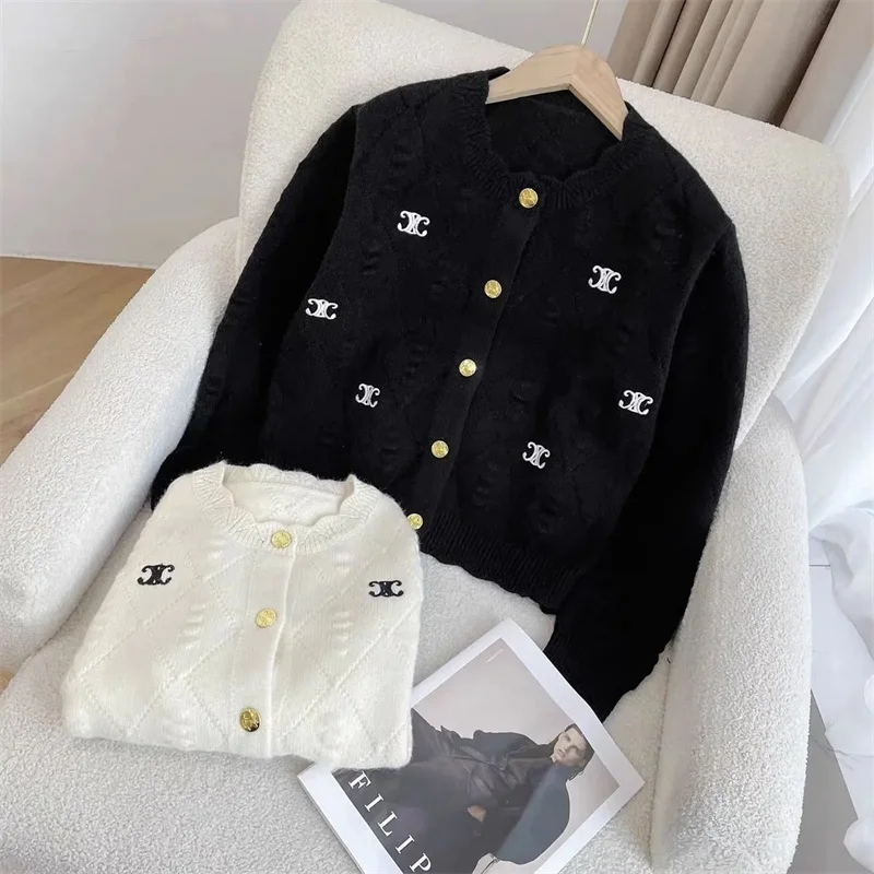 Round Neck Long-Sleeved Knitwear Jacket 2024 New Embroidered Single-Breasted Cardigan Tops Loose Fashion Knit Coat Sweater