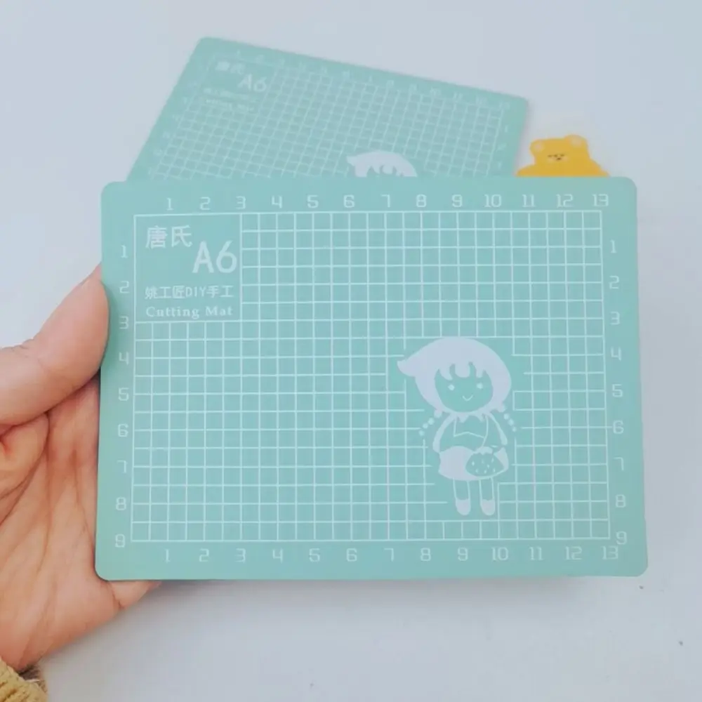 PVC Manuelle Schreibmatten Werkbank Nähen DIY Handwerk Patchwork Matten A6 Gitter Schneidematte Papier Schneidebrett Gravur Bord