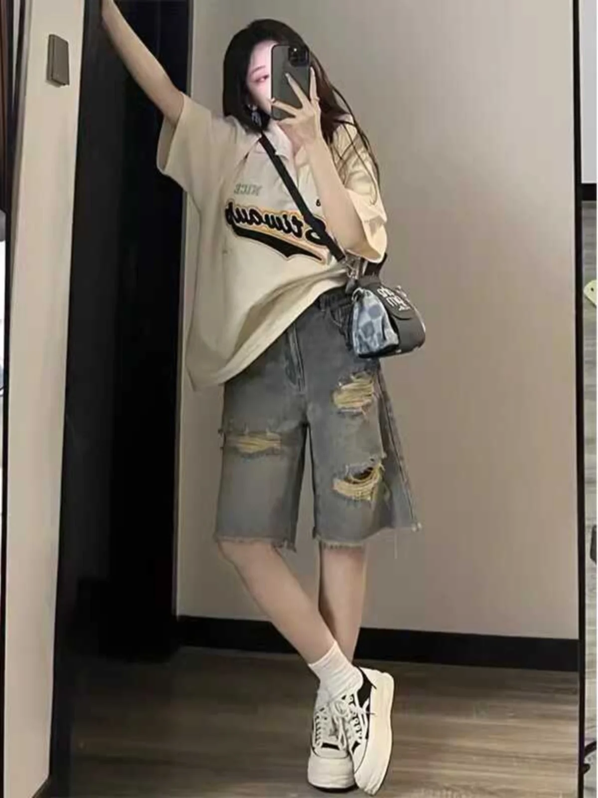 

Summer New plus Size Women's Loose Fit High Waist Denim Shorts with Hole Wide Leg Pants Street Style Design Slimming Effect
