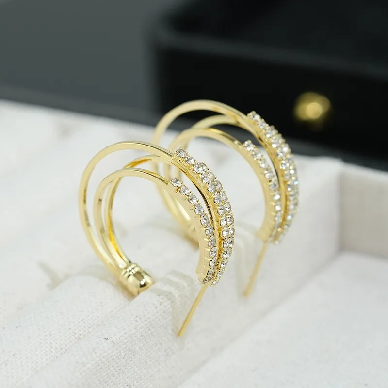 

Новые серьги-кольца с цирконом, трехслойные, женские, модные, элегантные, простые, с серебряной иглой S925, подчеркивающие индивидуальность