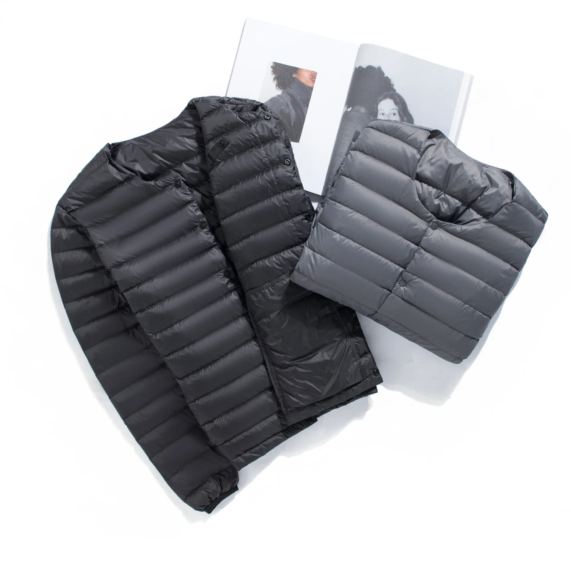 Winter men\'s liner warm down jacket 2023 new style Men\'s lightweight foldable O-neck variable V-neck down jacket