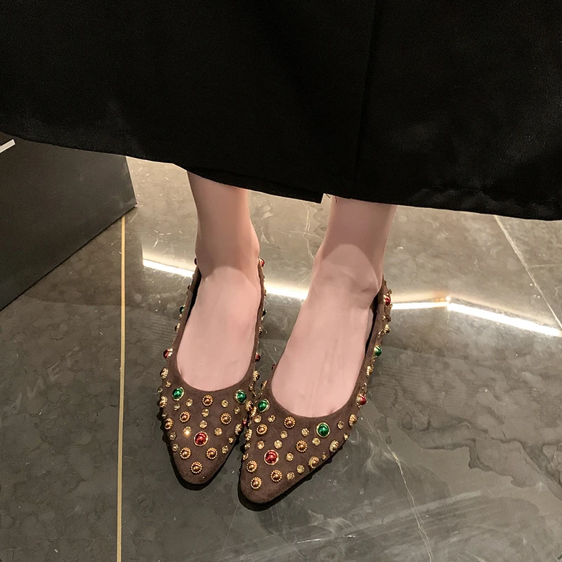 Flat-bottomed Round-toothed Pointed-tooth Shallow Water Pearl Drill Slimming and Versatile Anti-slip Breathable Women's Shoes