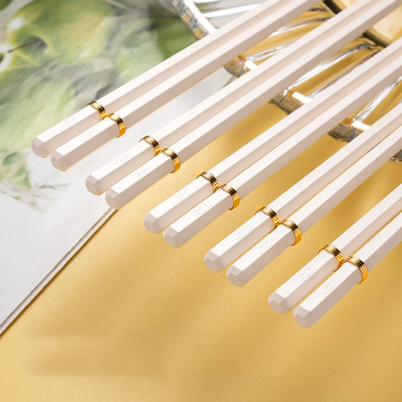 White 5Pairs Japanese Chinese Chopsticks Food Sushi Sticks Reusable Korean Chopsticks Set Metal Alloy Tableware Palillos Chinos