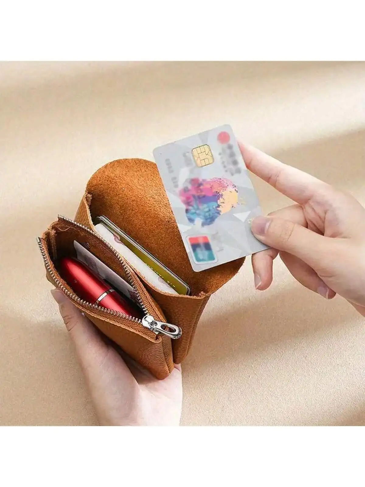 

Chic Genuine Leather Women's Wallet: Minimalist Coin Purse & Card Holder with Secure Snap Closure