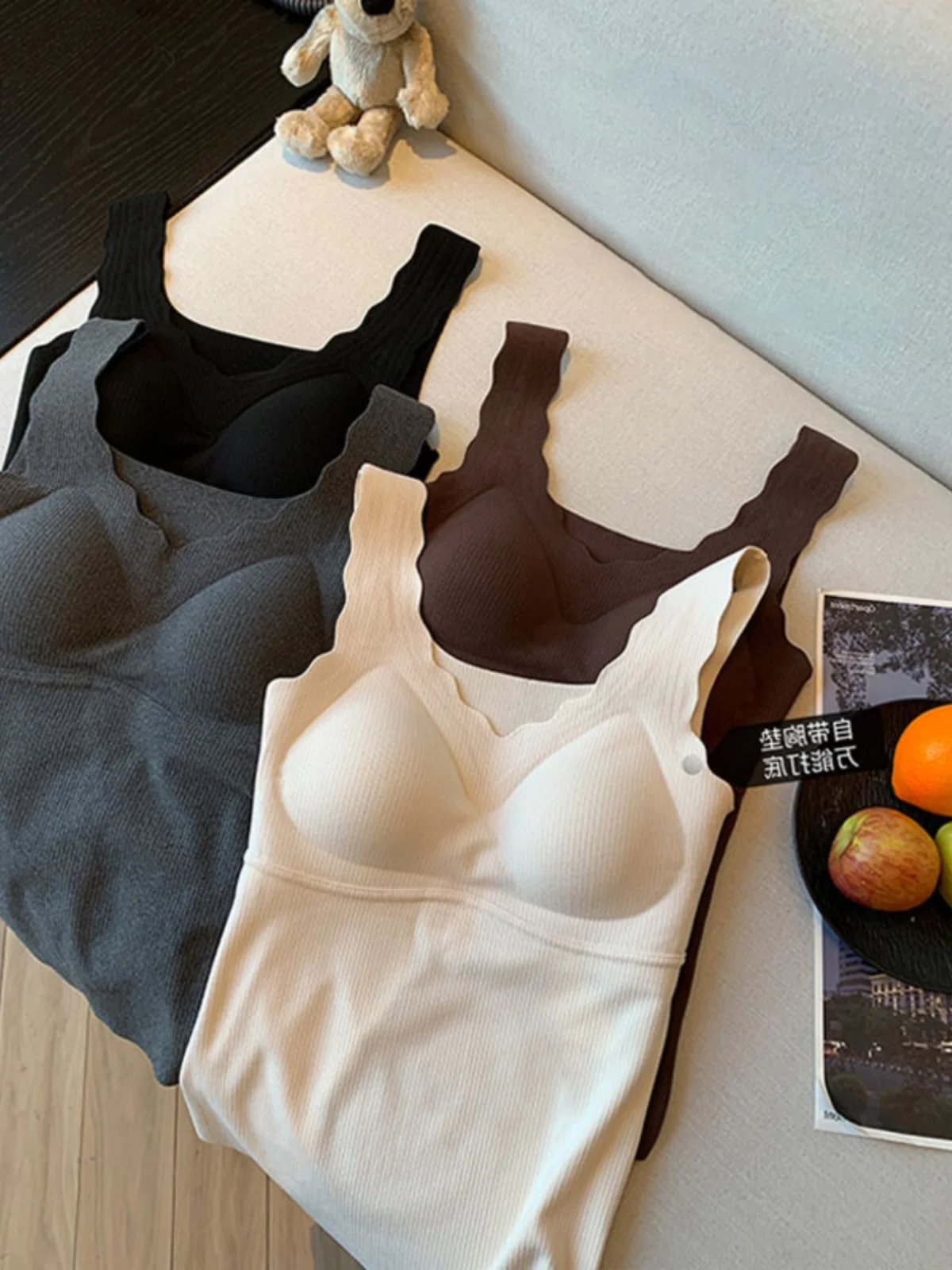 Fleece Lined Vest Women's Base Layer Tank Top Inner Wear Beautiful Back Pad Bra Integrated Brushed Underwear Tank Top