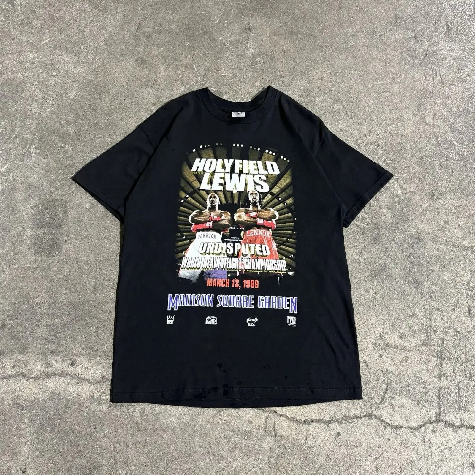 Vintage Holyfield Lewis Madison Square Garden boxing t shirt size large 1999 vintage Washed Stretched Slightly Casual Stylish