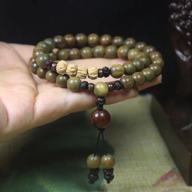 Green Sandalwood 8mm Bead Bracelet with Fresh Fragrance Forest Style Beaded Bracelet for Men and Women Gifts