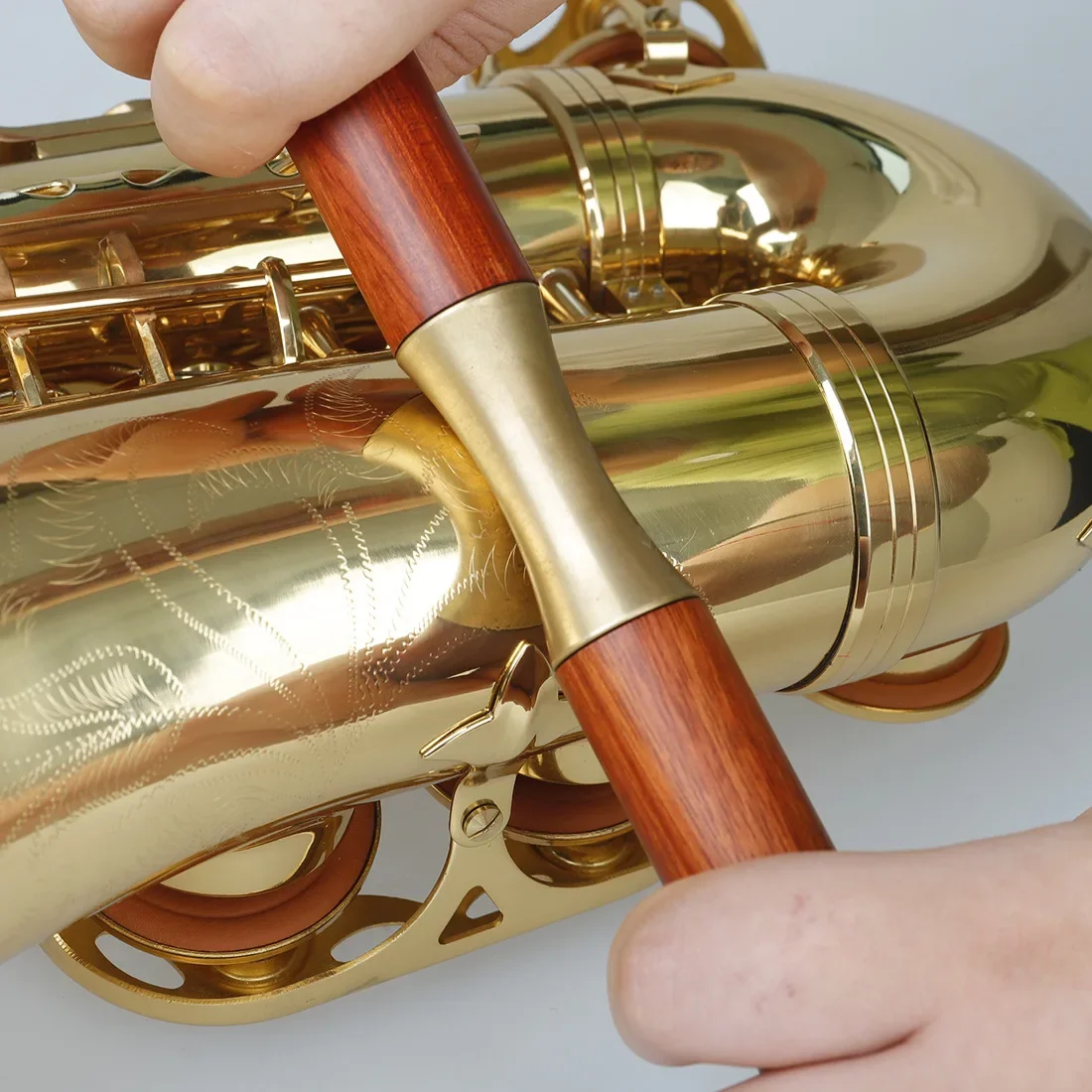 

Saxophone Wooden Handle Pressure Roller Brass Wind Instrument Accessories for Trumpet Trombone Sax Sheet Metal Repair Tools