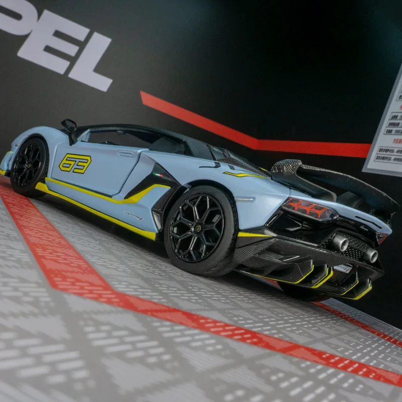 

CCA 1:24 simulation Lamborghini Aventado SVJ alloy car model doors on both sides that can be opened has sound and lighting