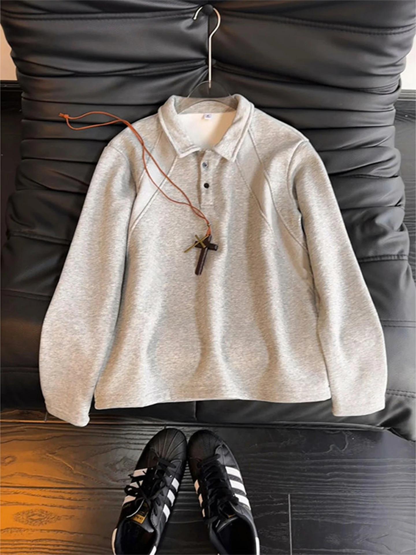 Heavyweight Ey Deco… - image