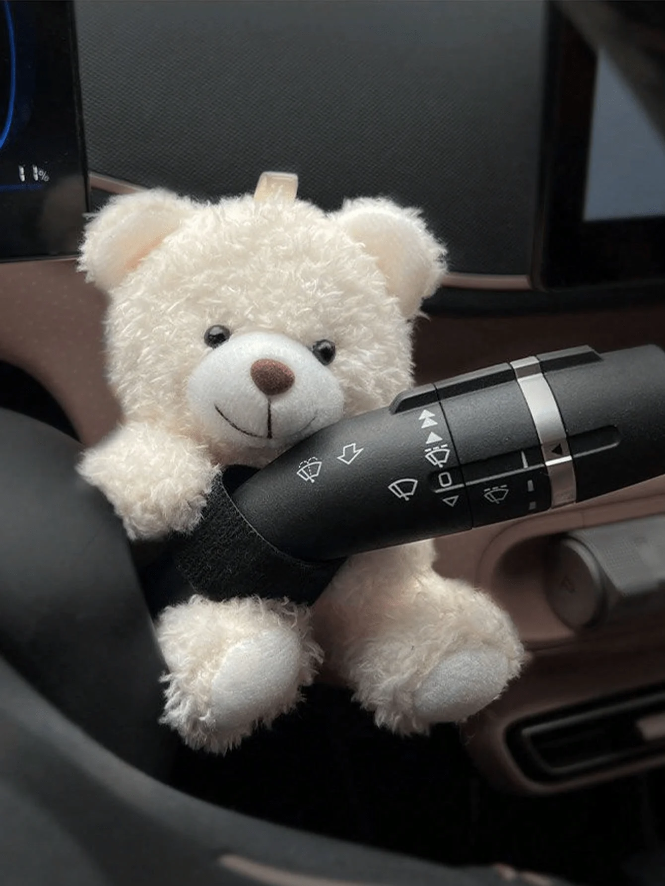 

Украшение рычага переключения передач в салоне автомобиля — украшение автомобиля в виде куклы-панды, совместимое с большинством моделей автомобилей