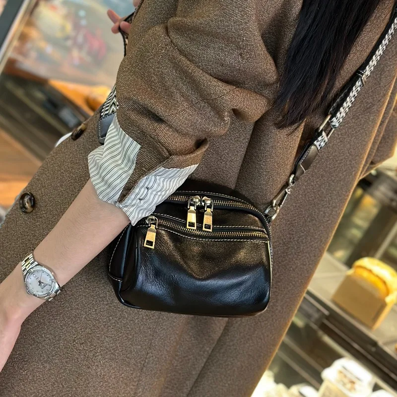 Imagem -03 - Bolsa Pequena de Couro Bronzeado Vegetal para Mulheres Popular e Versátil Couro Genuíno Bolsa de Ombro Feminina Bolsa Crossbody Nova 2023