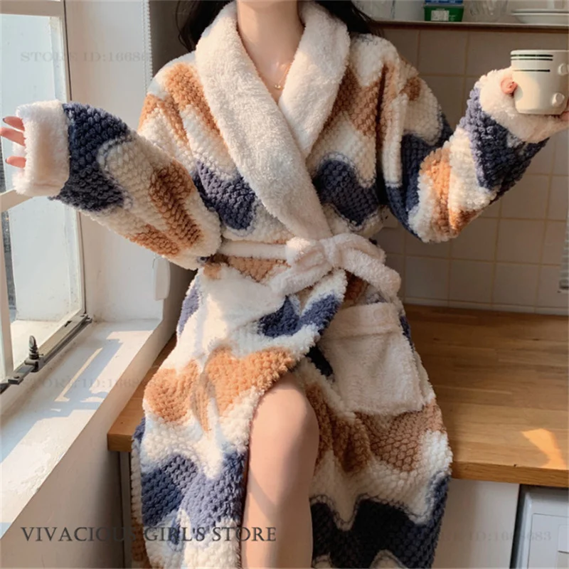 Autumn Winter New Flannel Female Long Robe Nightgown Thicken Coral Fleece Women's Sleepwear Loungewear Loose Homewear Bathrobe