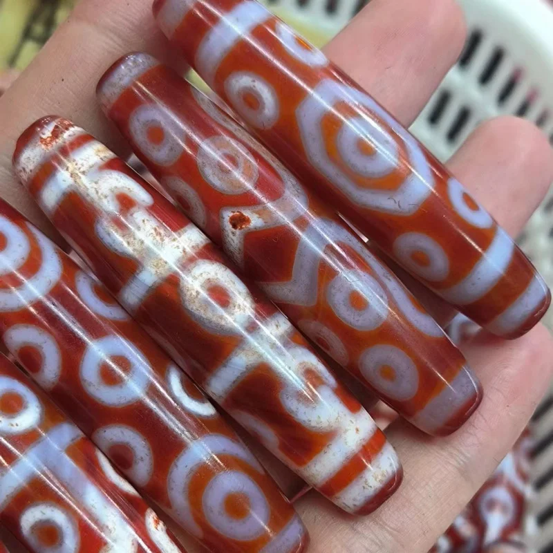 Eleven Twelve Thirteen Three Eyes Ritual Red Agate Tianzhu Multi-Eye Rare Pattern Calcification